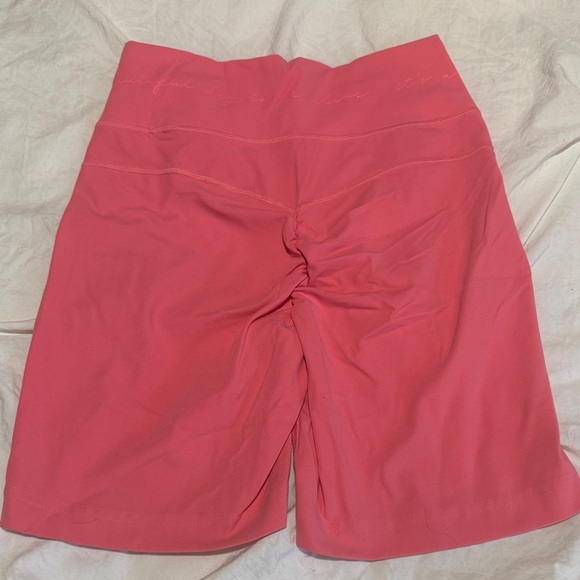 Gymshark Coral Bike Shorts - Picture 2 of 2